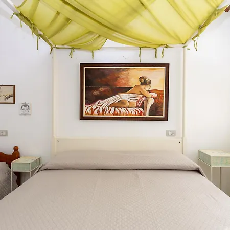 Wave Whispers Appartement *