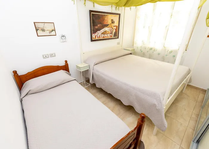 Wave Whispers 公寓 *